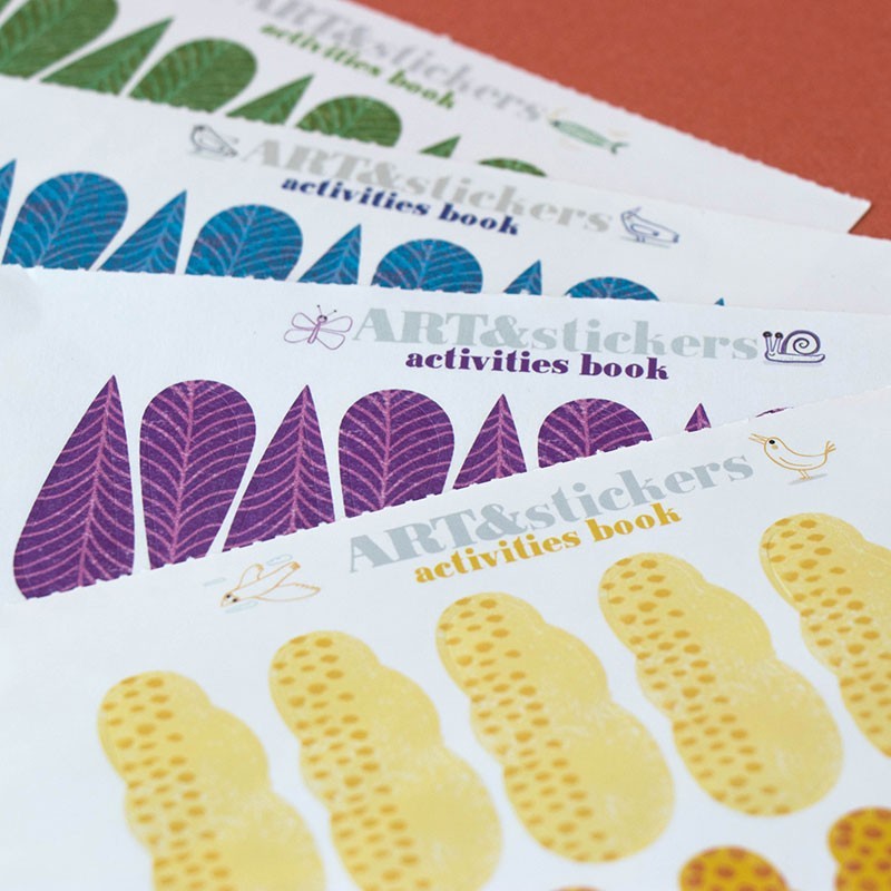 Libreta con pegatinas